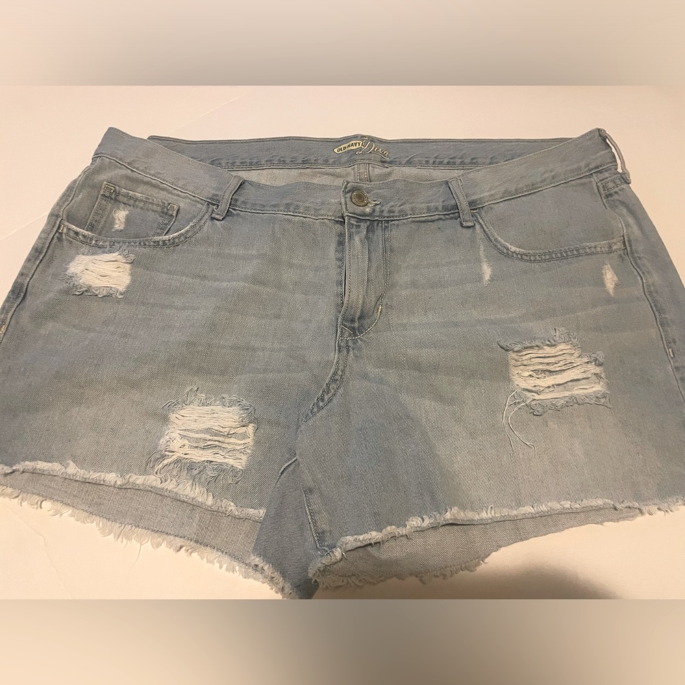 OLD NAVY distressed denim shorts 16